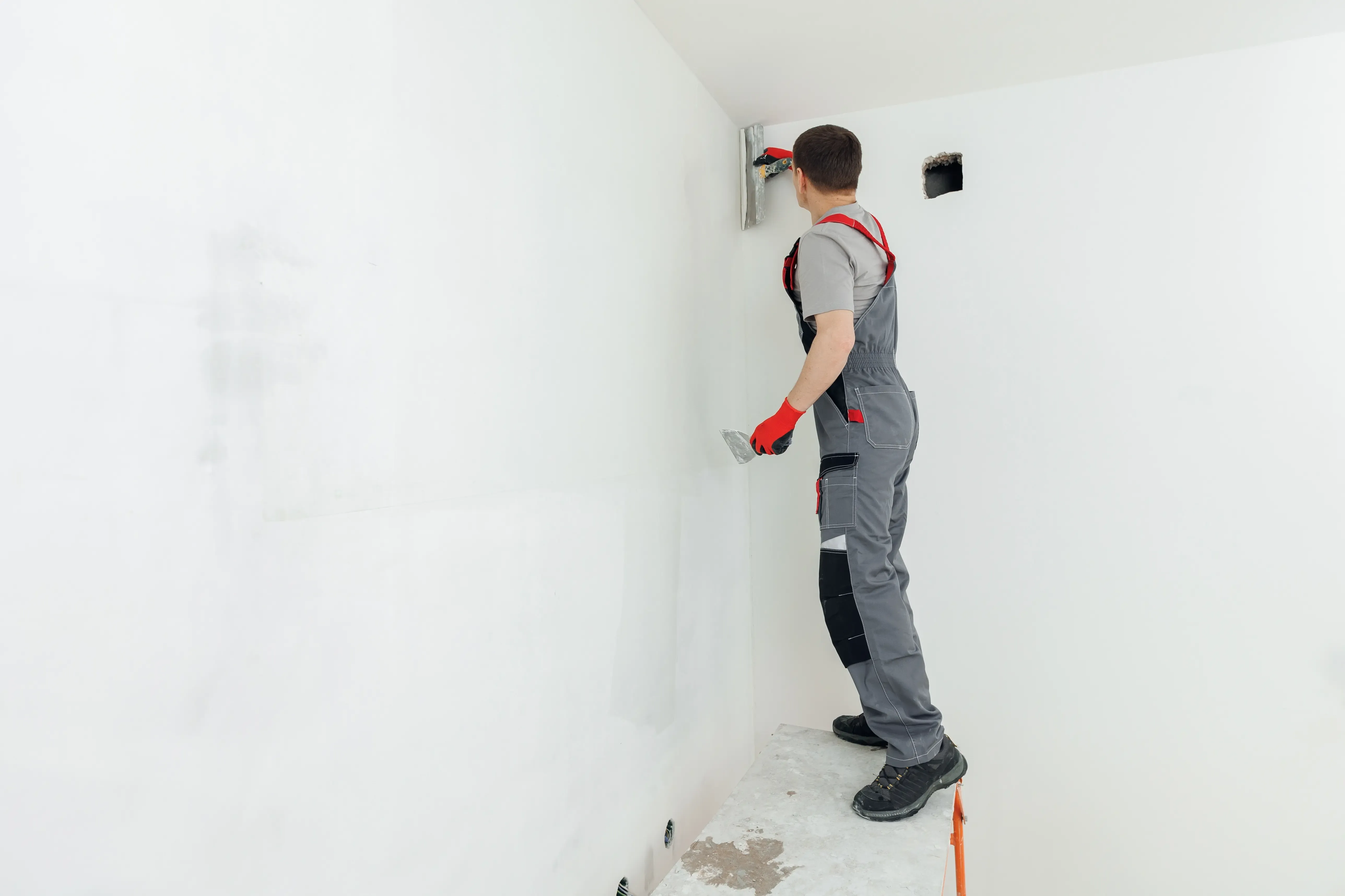 new_plaster_wall_1_fe4bcc23c0.webp